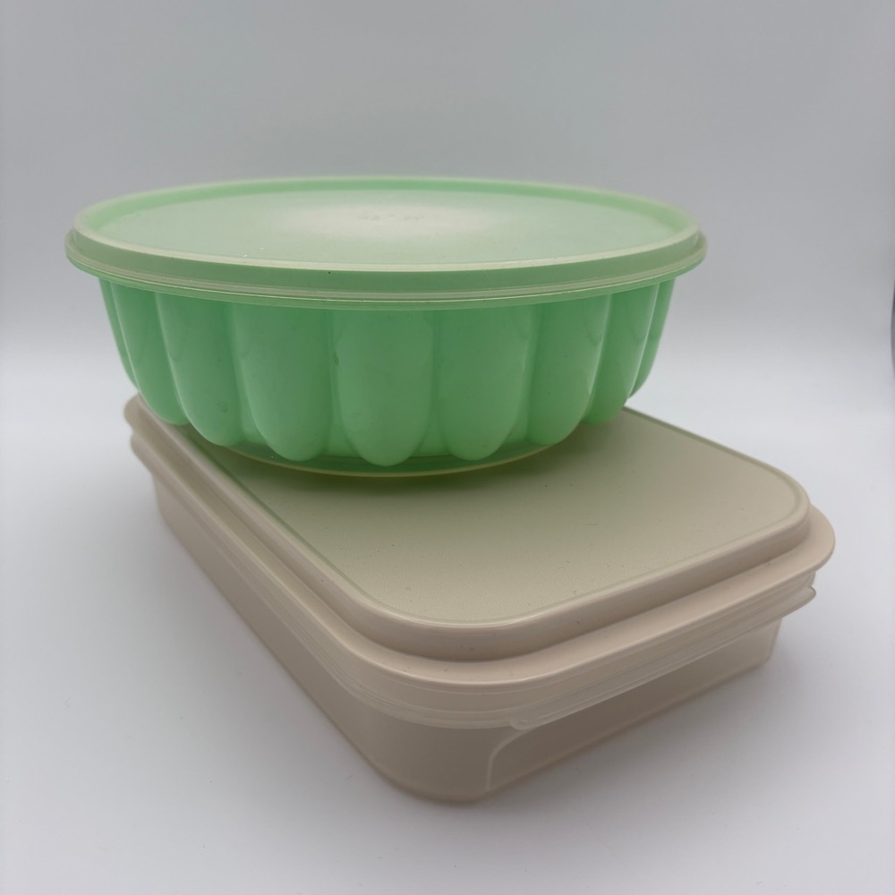 Two Tupperware Sets - Three Piece Jello Mold/Rectangular Modular Server/Storage - Picture 2 of 10